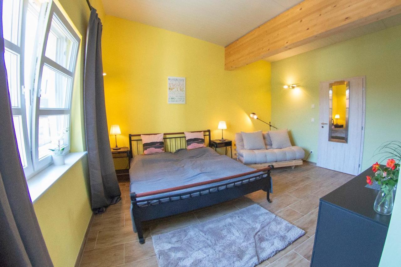 Ranchzimmer Am Hippo-Campus Reit- Und Therapiezentrum Deutsch Haslau Bagian luar foto