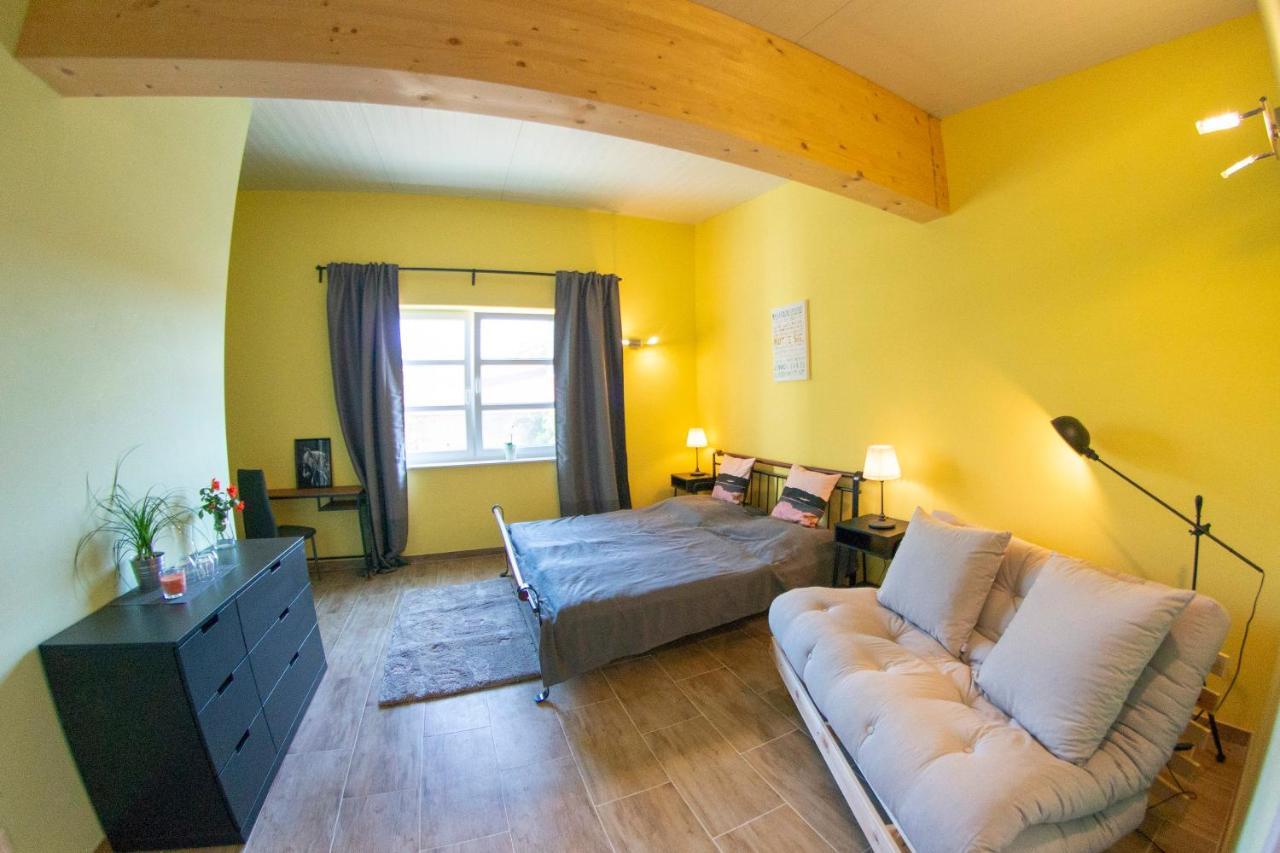Ranchzimmer Am Hippo-Campus Reit- Und Therapiezentrum Deutsch Haslau Bagian luar foto